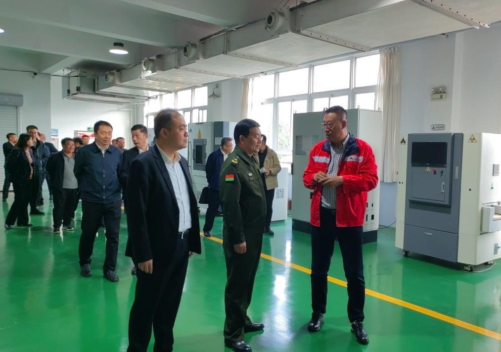 省委常委梁平到SA视讯集团调研考察